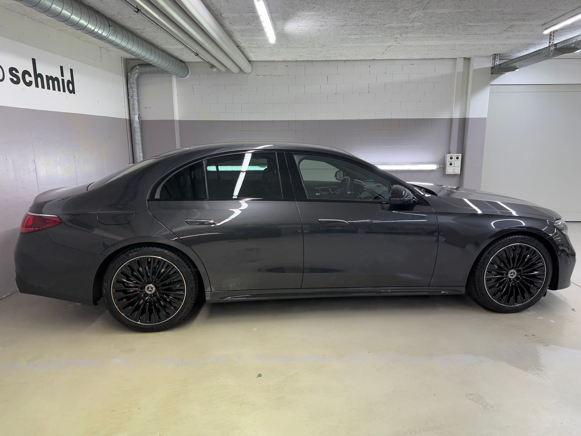 MERCEDES-BENZ E 450 4MATIC Limousine-showroom-element-2
