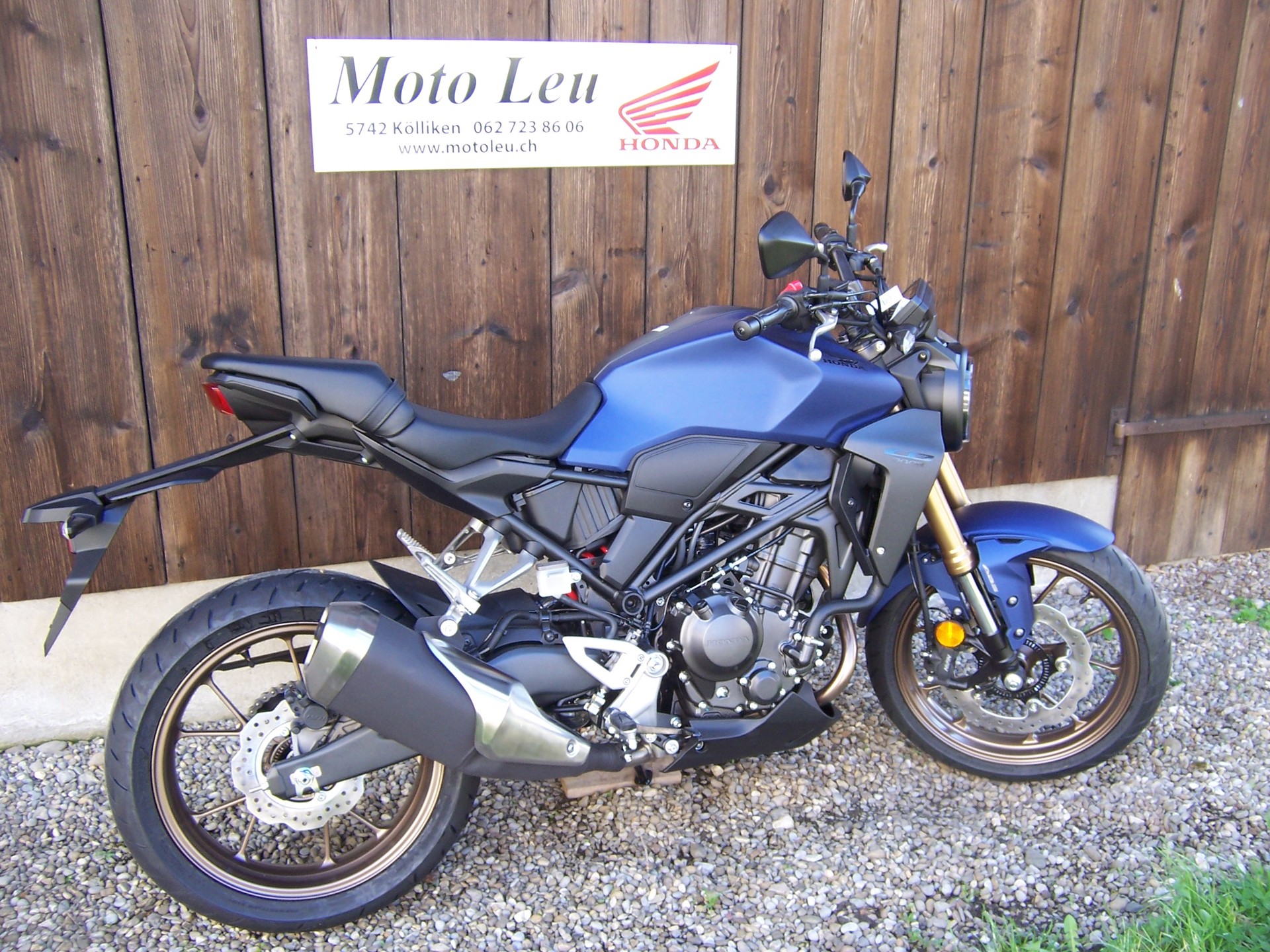 HONDA CB 300 R-image-2