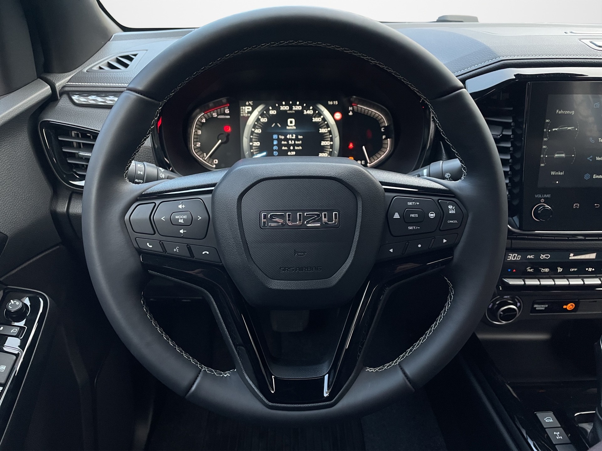 ISUZU D-MAX 1.9 Crew Pick-Up N60 Nitro Sport 4x4-image-9