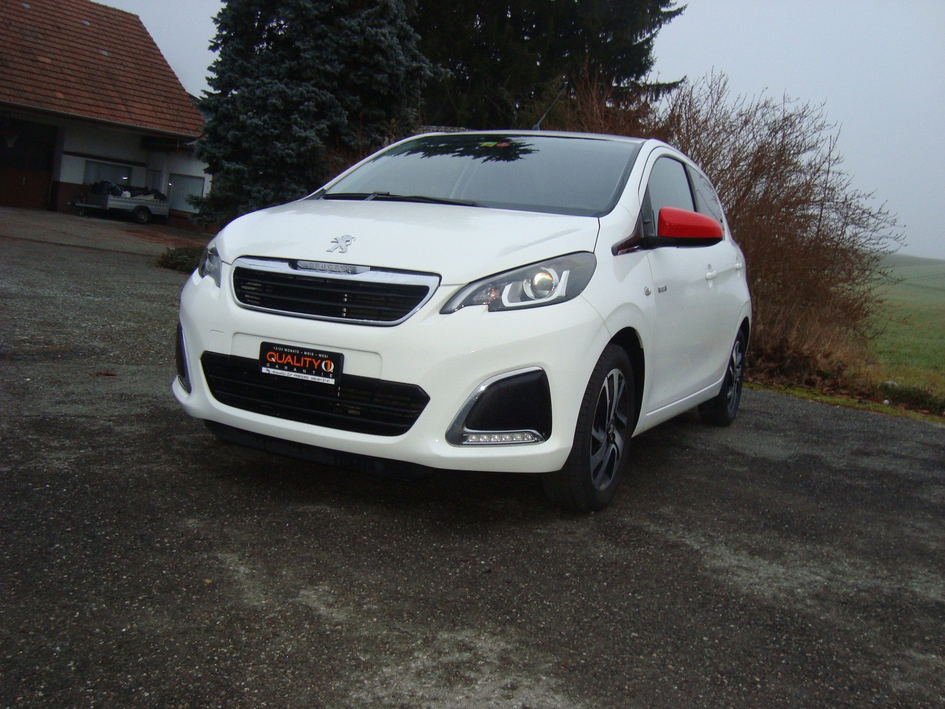 PEUGEOT 108 1.0 VTi Envy