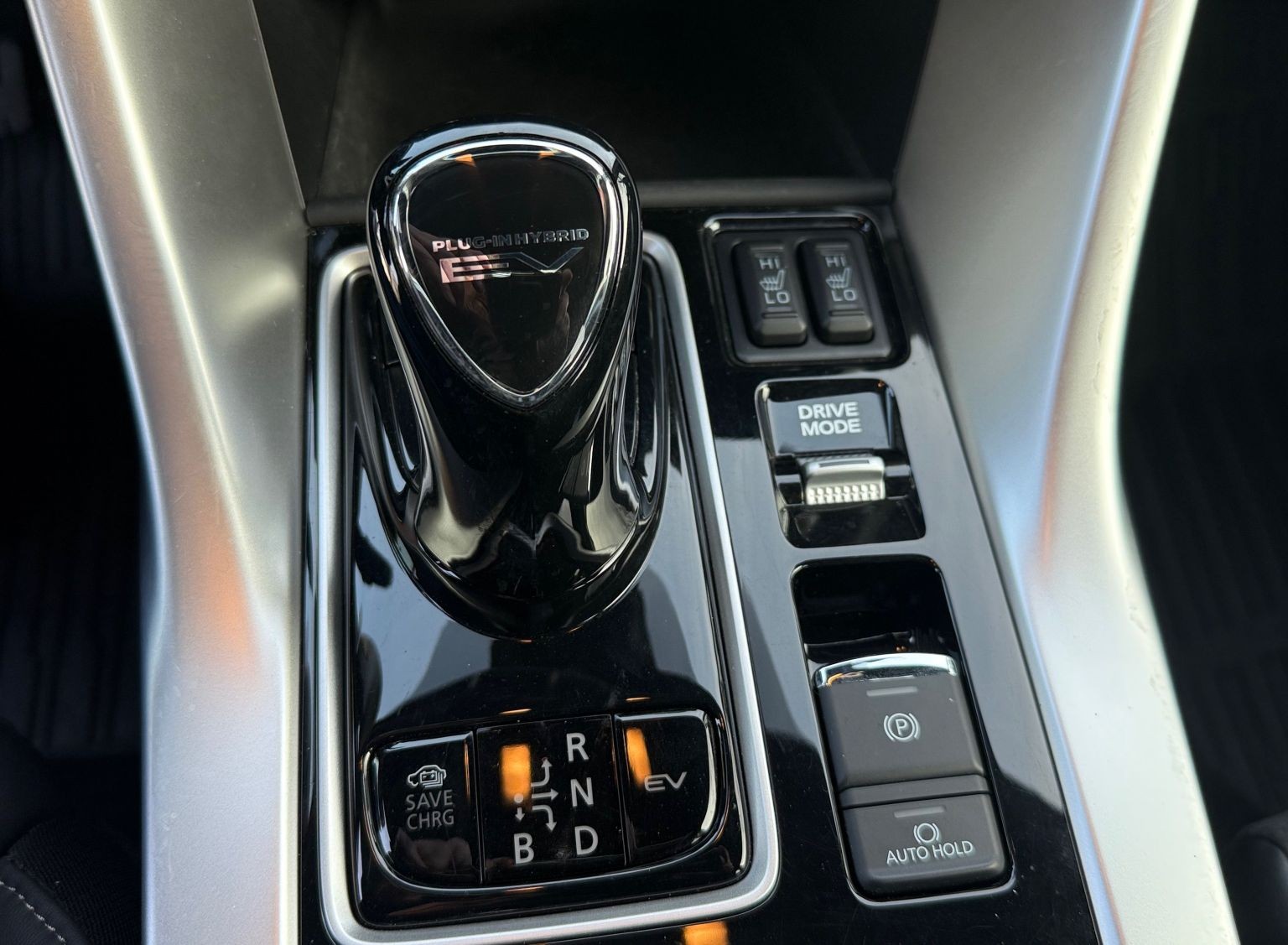 MITSUBISHI Eclipse Cross 2.4 PHEV Invite 4x4-image-13