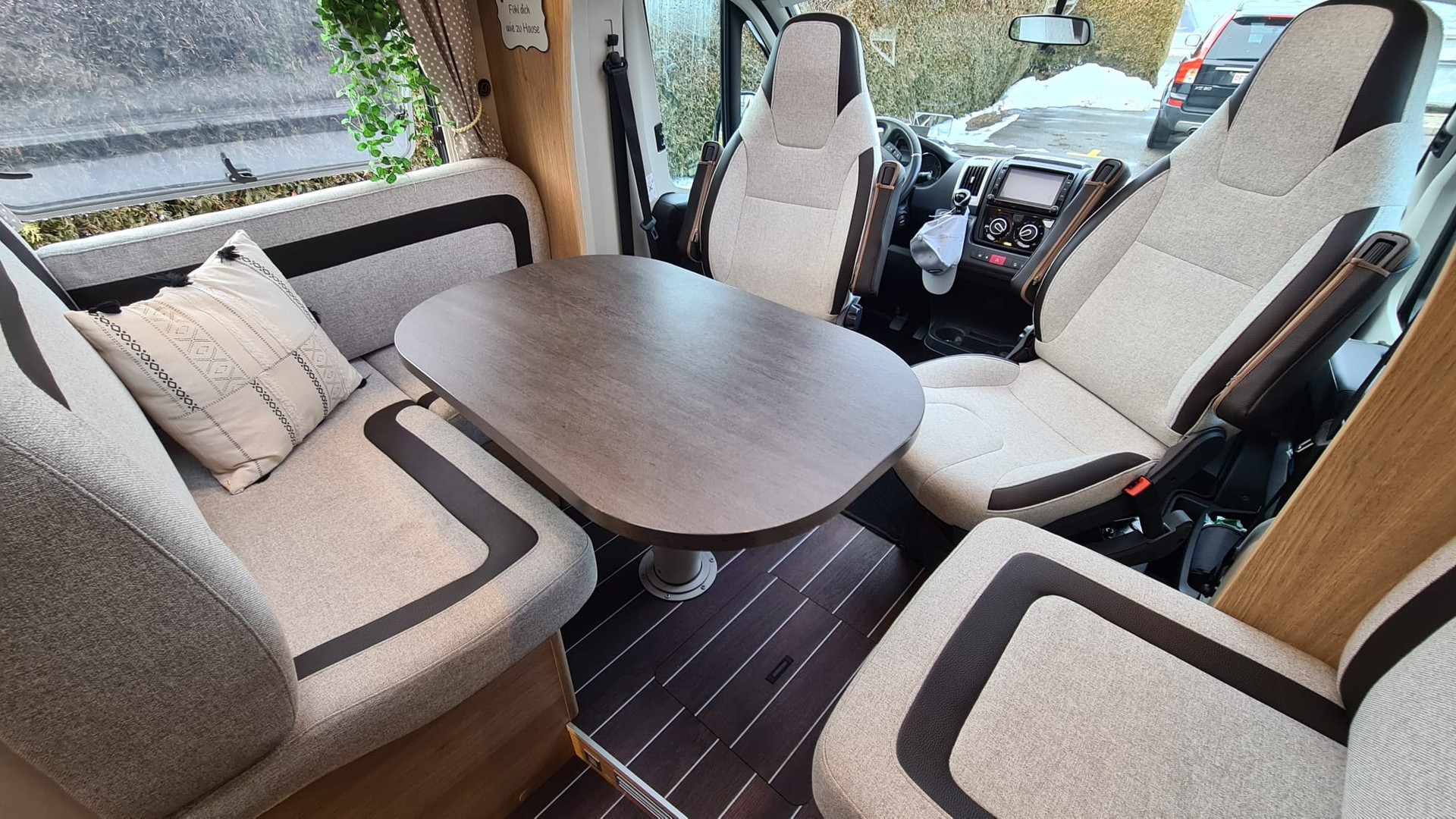 KNAUS Sky Platinum TI 700 MEG Selection-image-1
