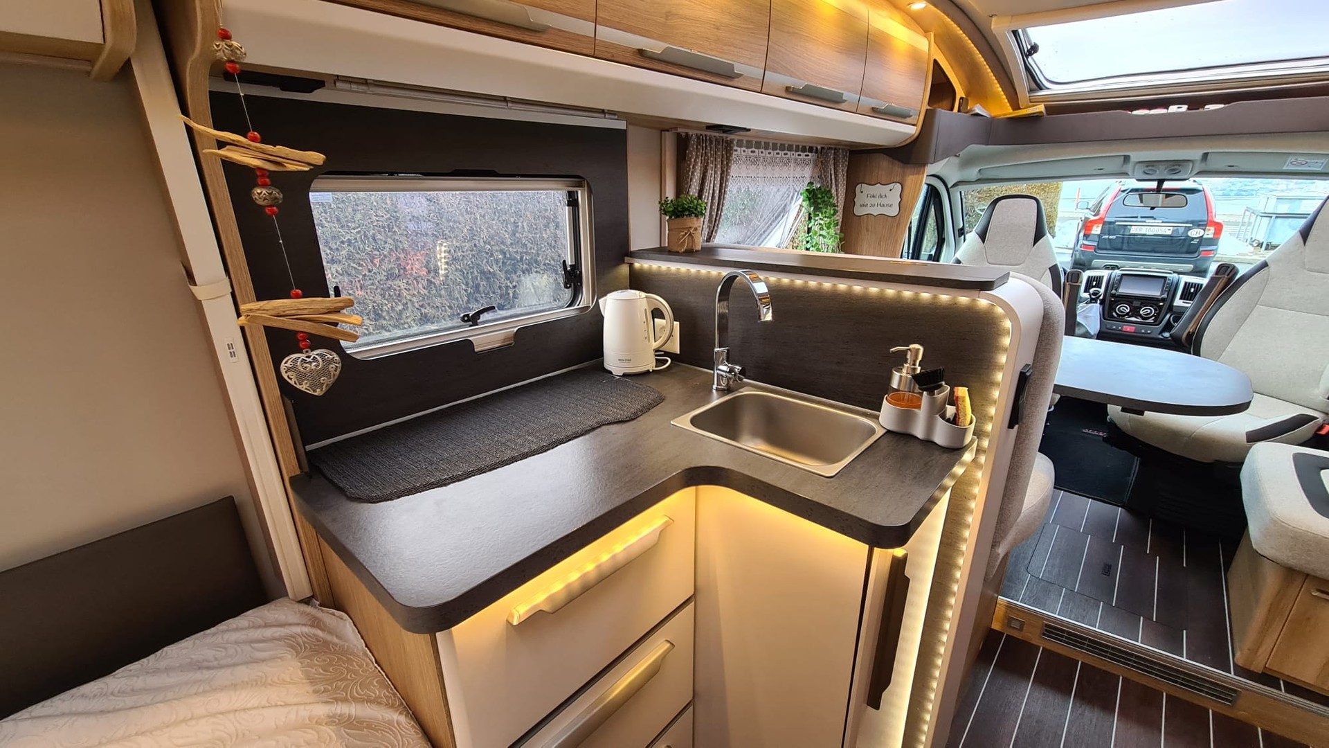 KNAUS Sky Platinum TI 700 MEG Selection-image-3