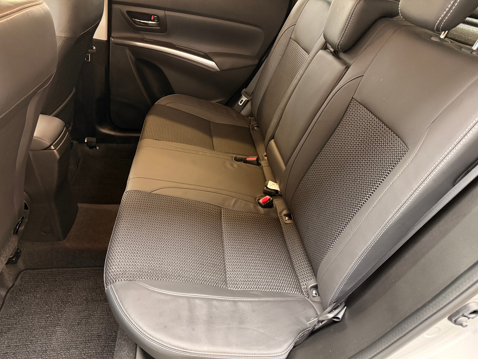SUZUKI S-Cross 1.4 Compact Top Hybrid-image-6