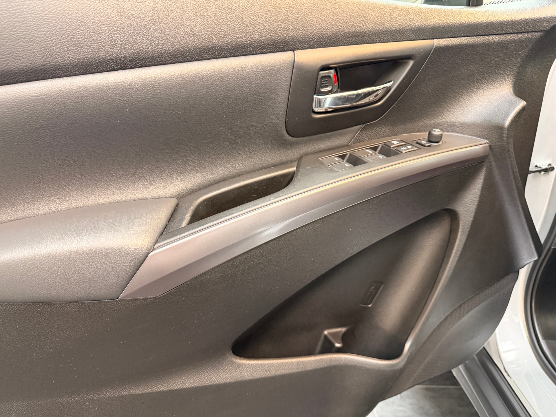 SUZUKI S-Cross 1.4 Compact Top Hybrid-image-8