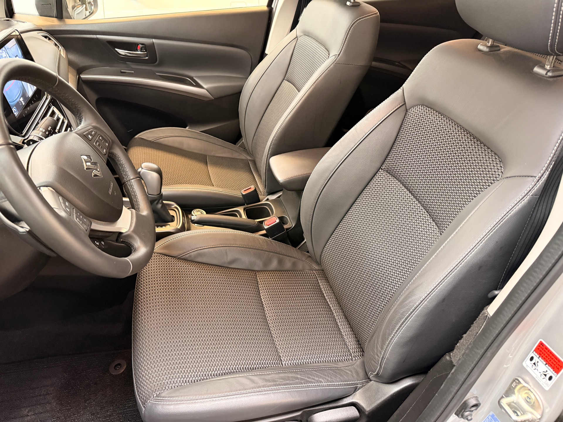 SUZUKI S-Cross 1.4 Compact Top Hybrid-image-5