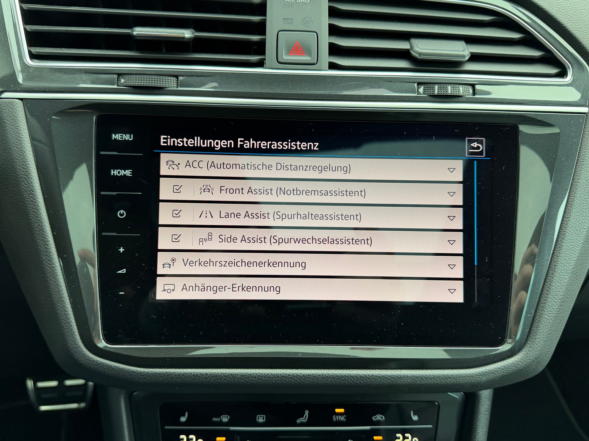 VW Tiguan 2.0 TDI SCR R-Line 4Motion DSG-image-21