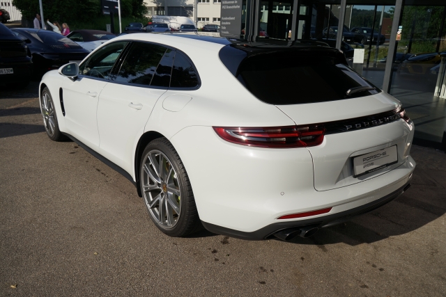PORSCHE Panamera 4 E-Hybrid Sport Turismo-showroom-element-2