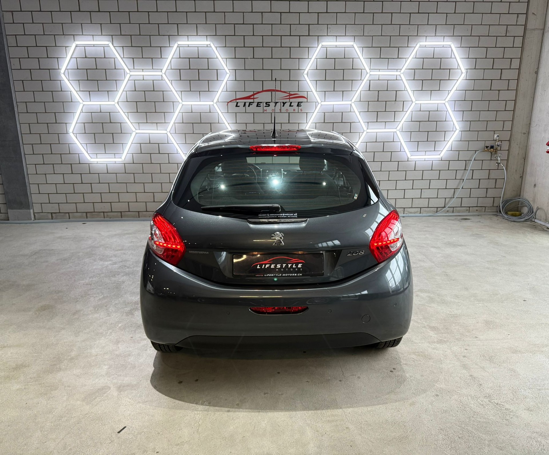 PEUGEOT 208 1.6 VTI Allure Automatik-image-3