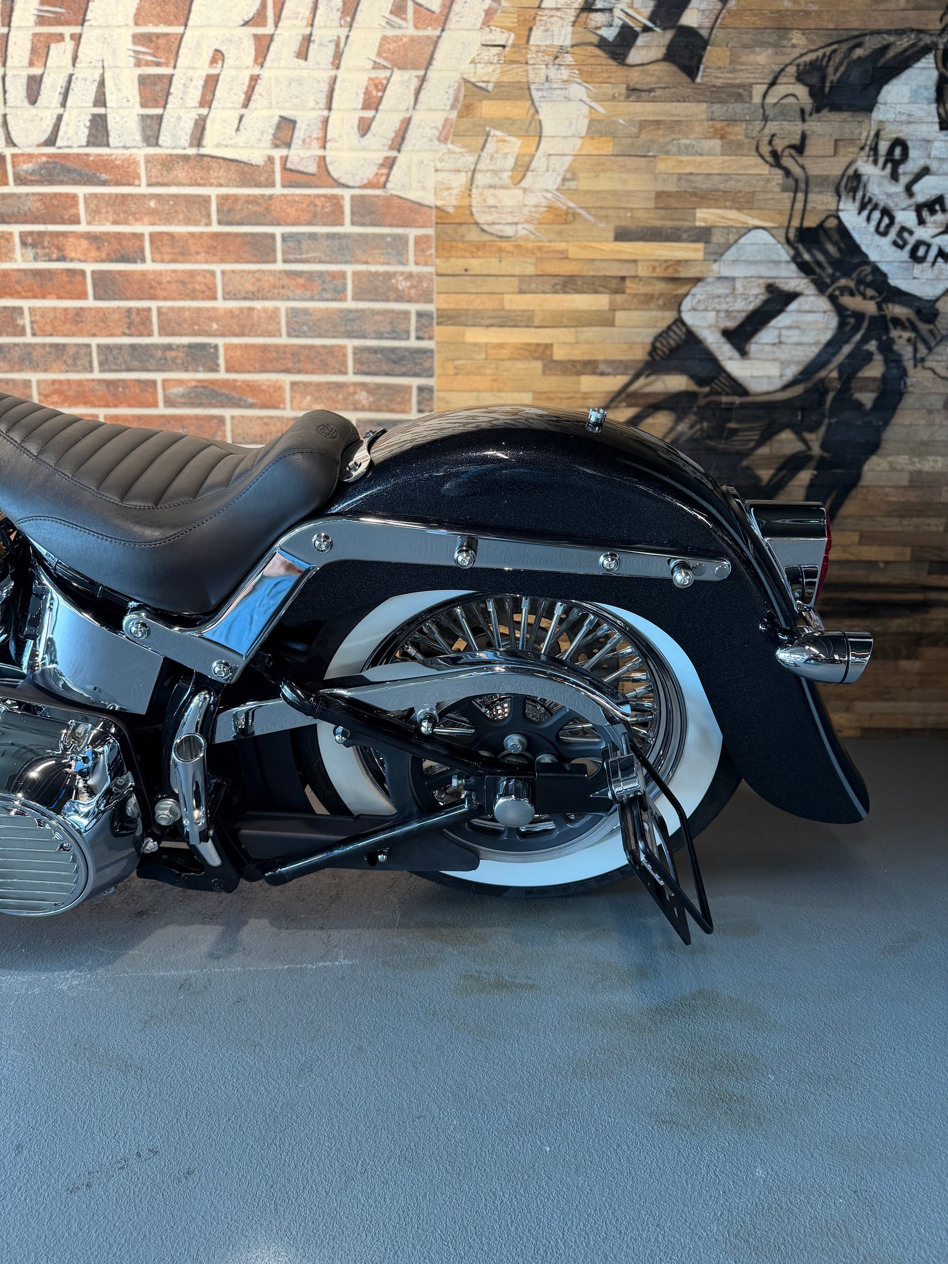 HARLEY-DAVIDSON FLSTN Softail Deluxe ABS-image-7