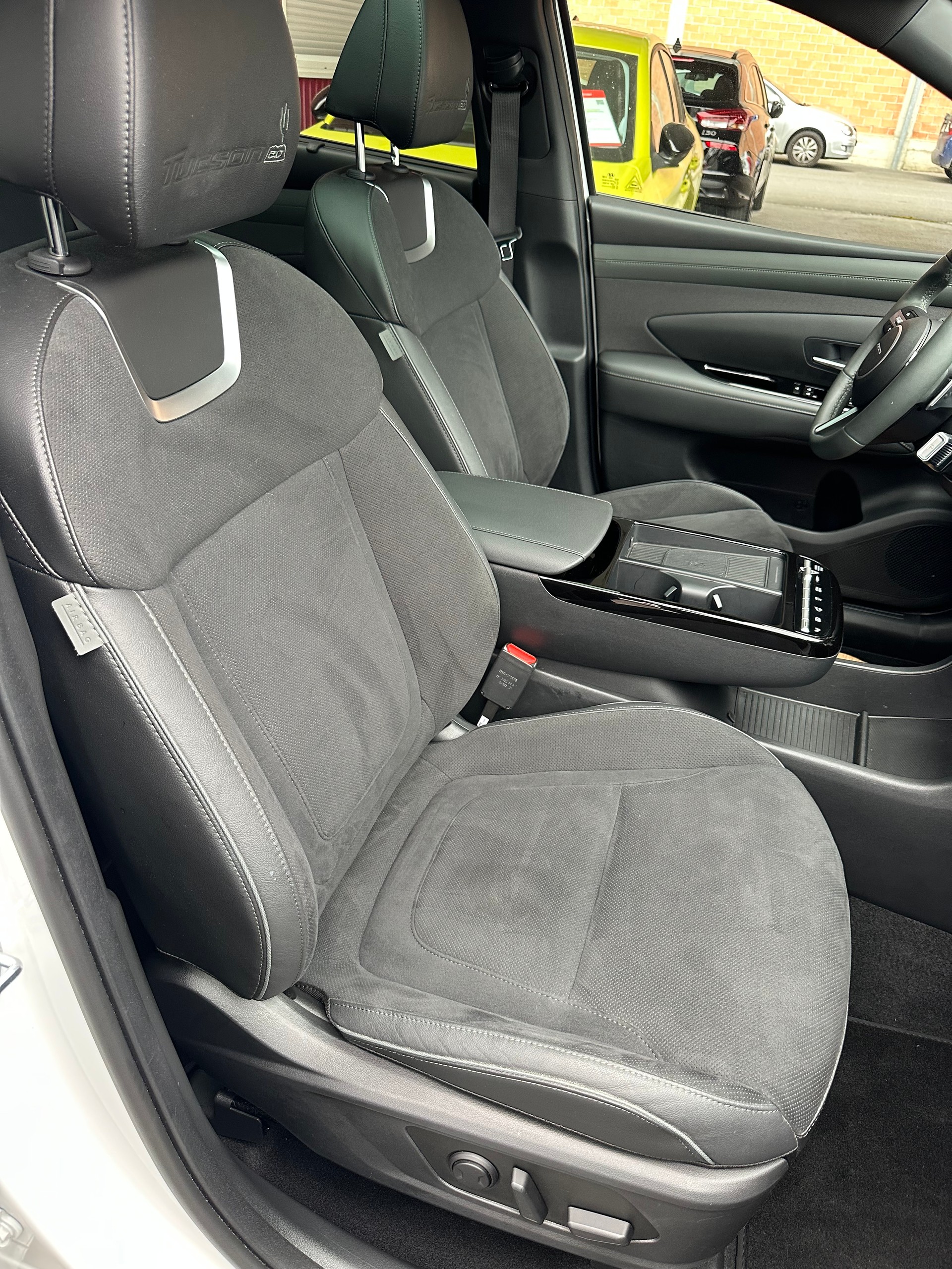 HYUNDAI Tucson 1.6 TGDI PHEV 20th Anniversary 4WD-image-5