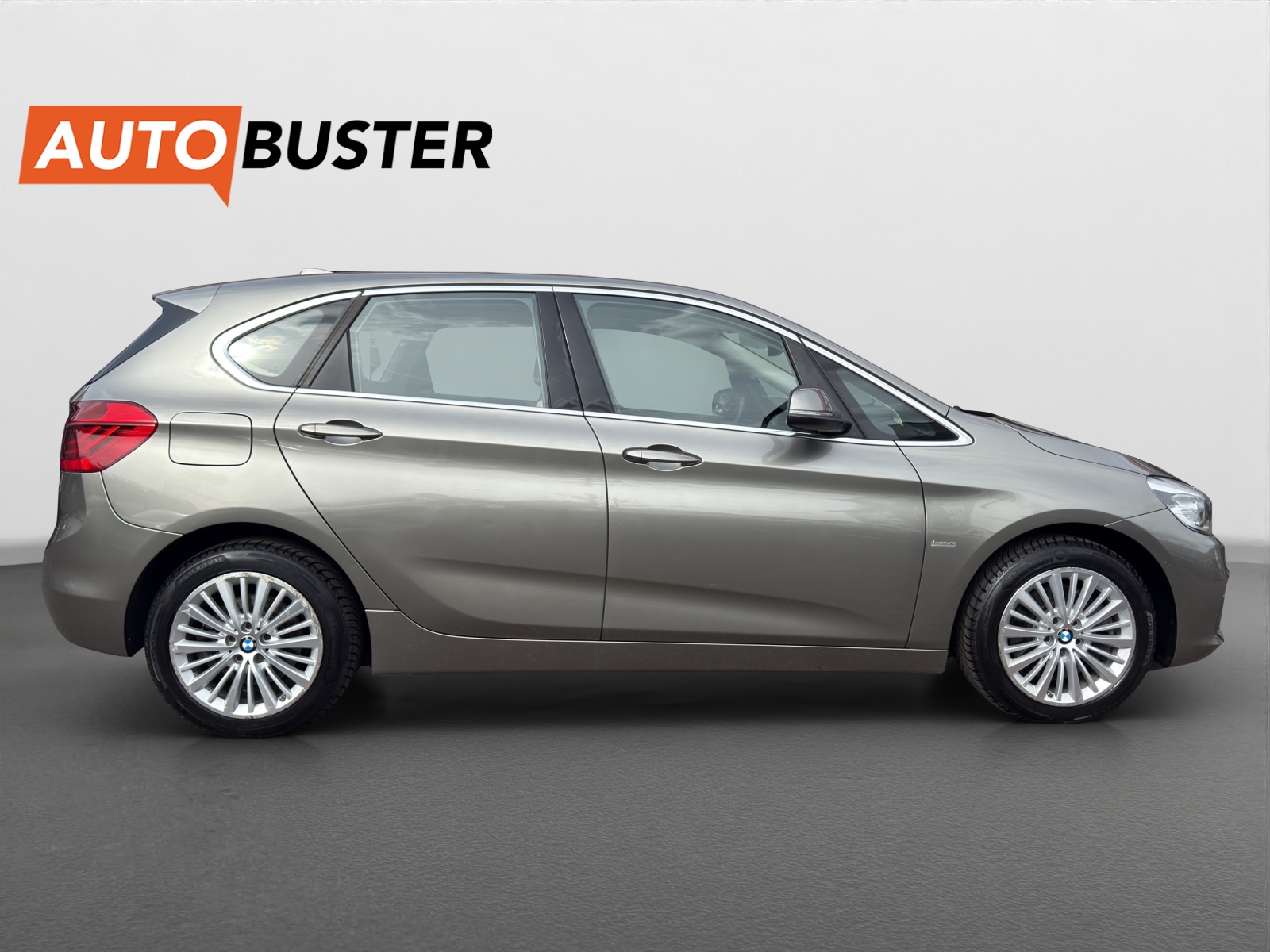 BMW 225i Active Tourer Steptronic-image-4