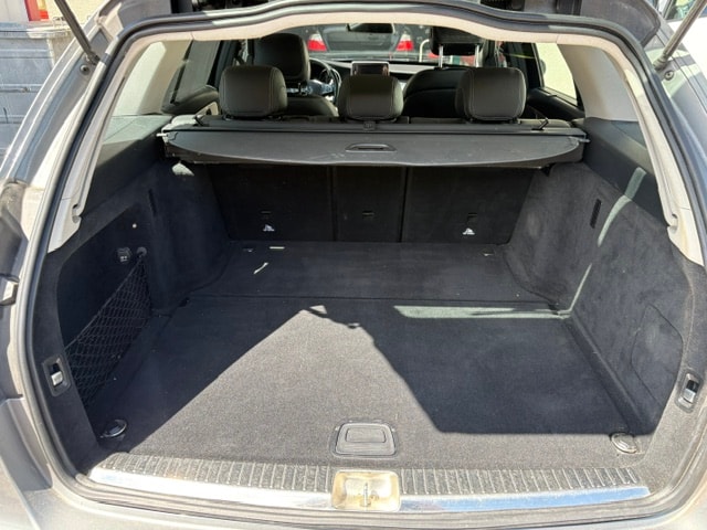 MERCEDES-BENZ C 250 BlueTEC AMG Line 4Matic 7G-Tronic-image-14