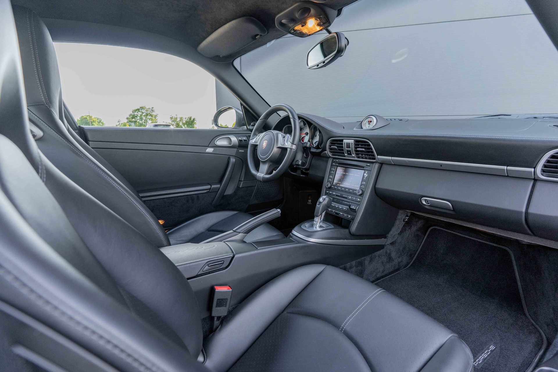 PORSCHE 911 Carrera 4S PDK-image-9