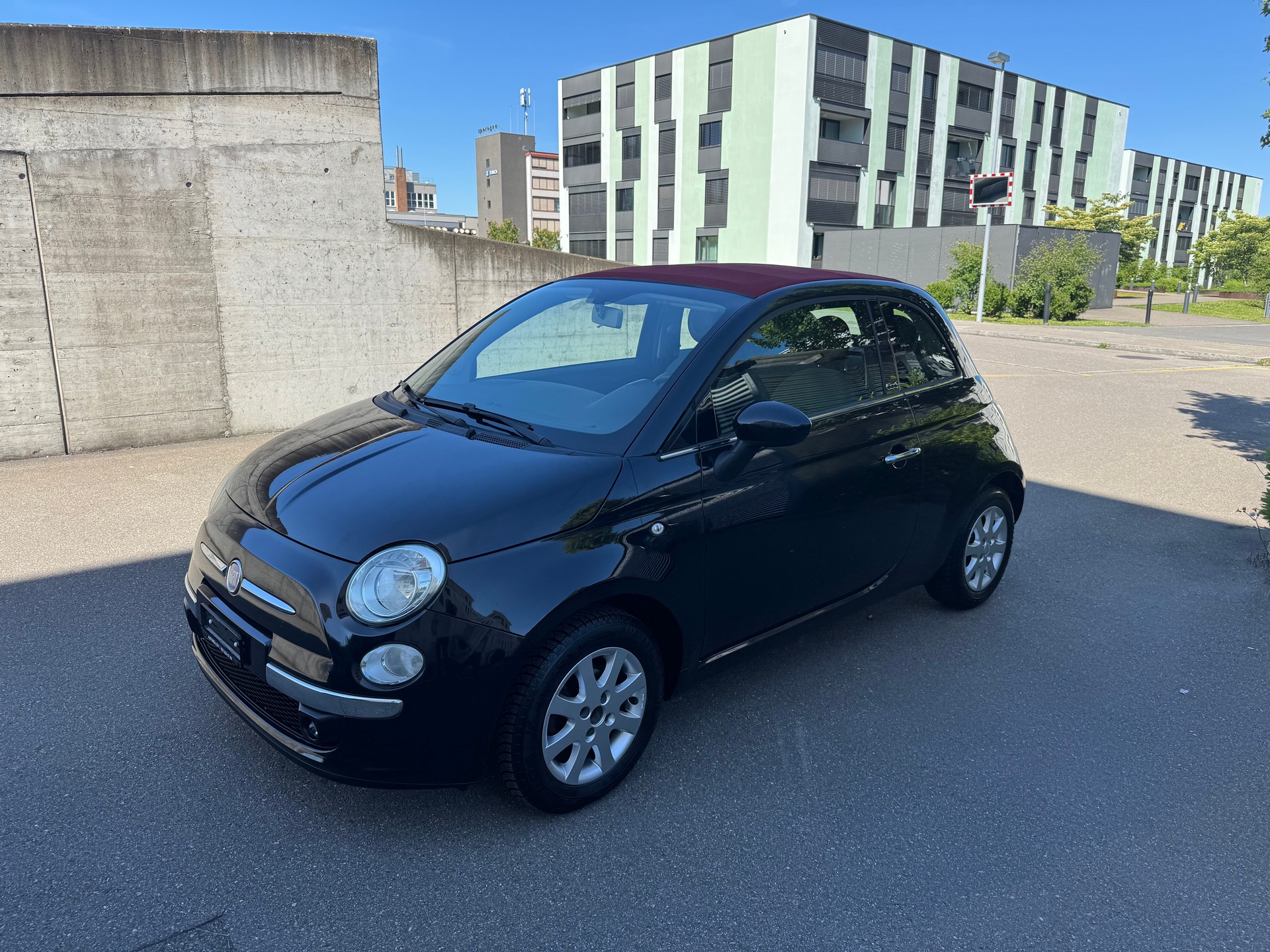 FIAT Fiat 500 1.2 Cabriolet-image-1