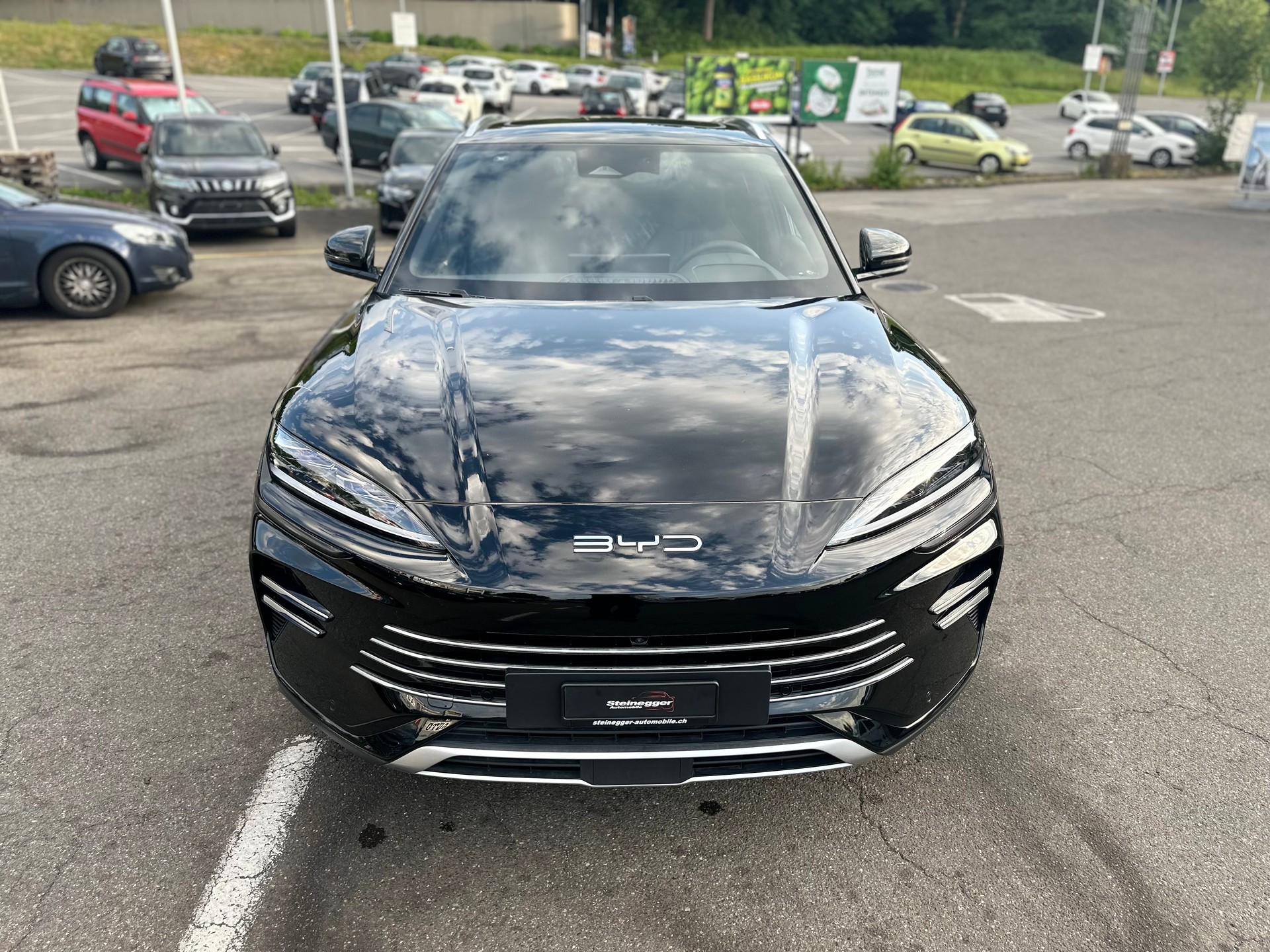 BYD Seal U DM-i Design AWD-showroom-element-2