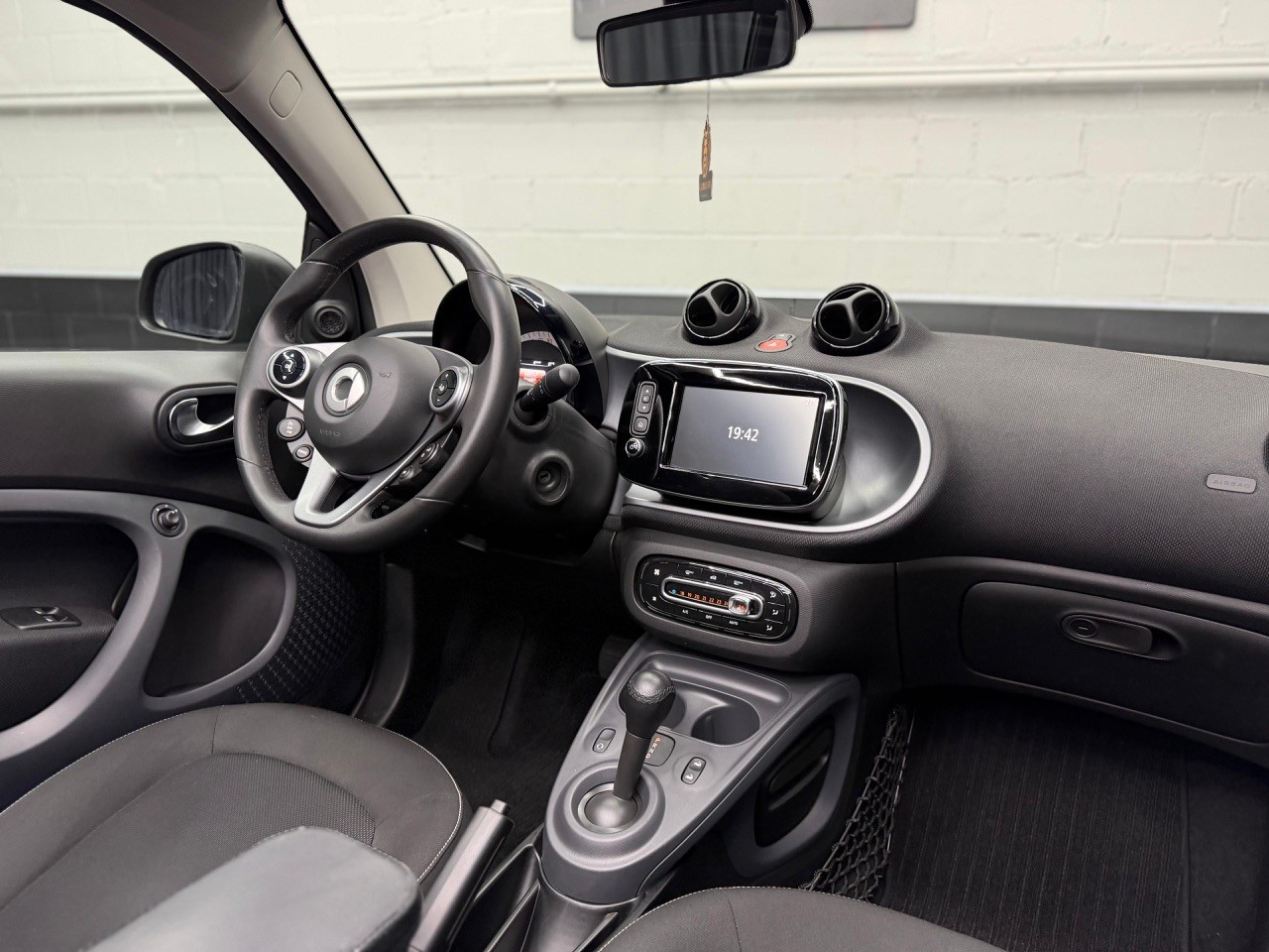 SMART fortwo twinmatic | 90 PS | Brabus Heckleuchten | Evil eyes Limitiert | BBS Wheels | H&R Federn-image-17