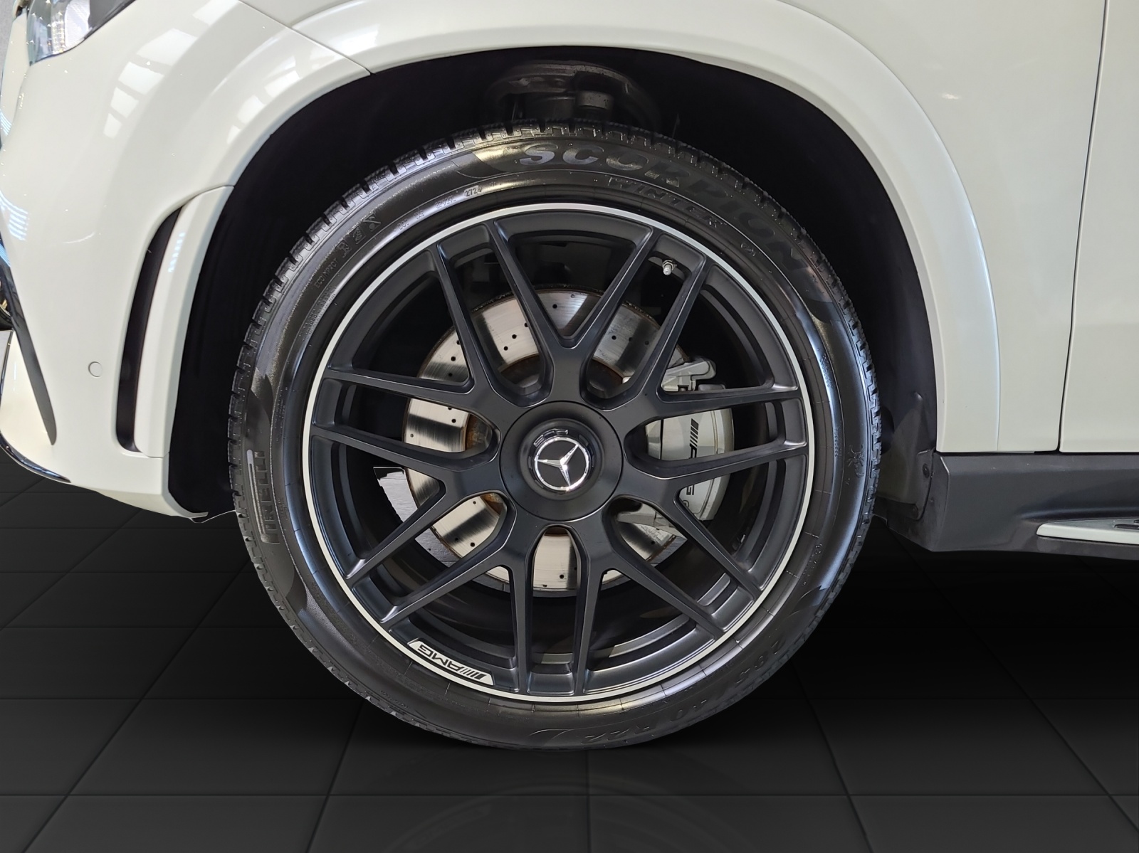 MERCEDES-BENZ GLE 53 AMG 4Matic+ 9G-Speedshift-image-9