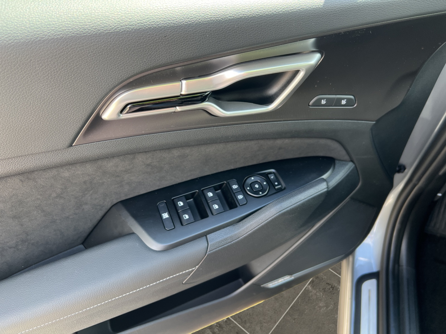 KIA Sportage 1.6 T-GDi Hybrid GT-Line-image-18