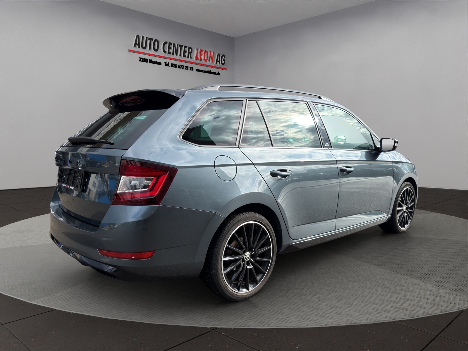 SKODA Fabia Combi 1.0 TSI Monte Carlo-image-5