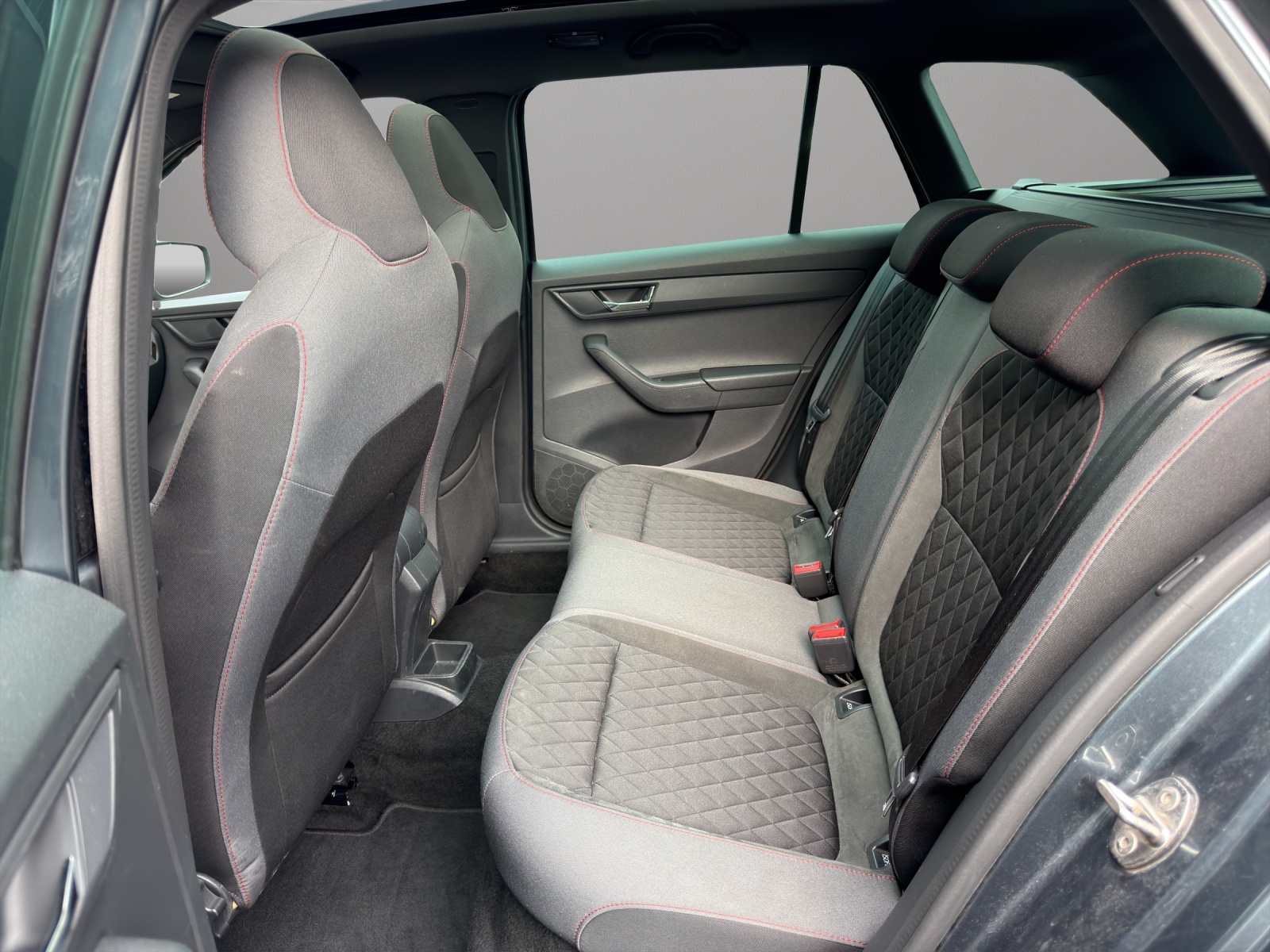 SKODA Fabia Combi 1.0 TSI Monte Carlo-image-12