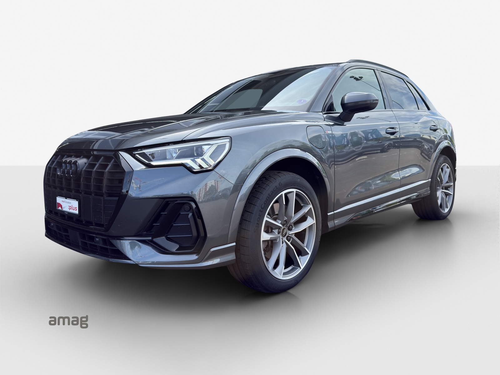AUDI Q3 45 TFSI e S line S-tronic-image-0