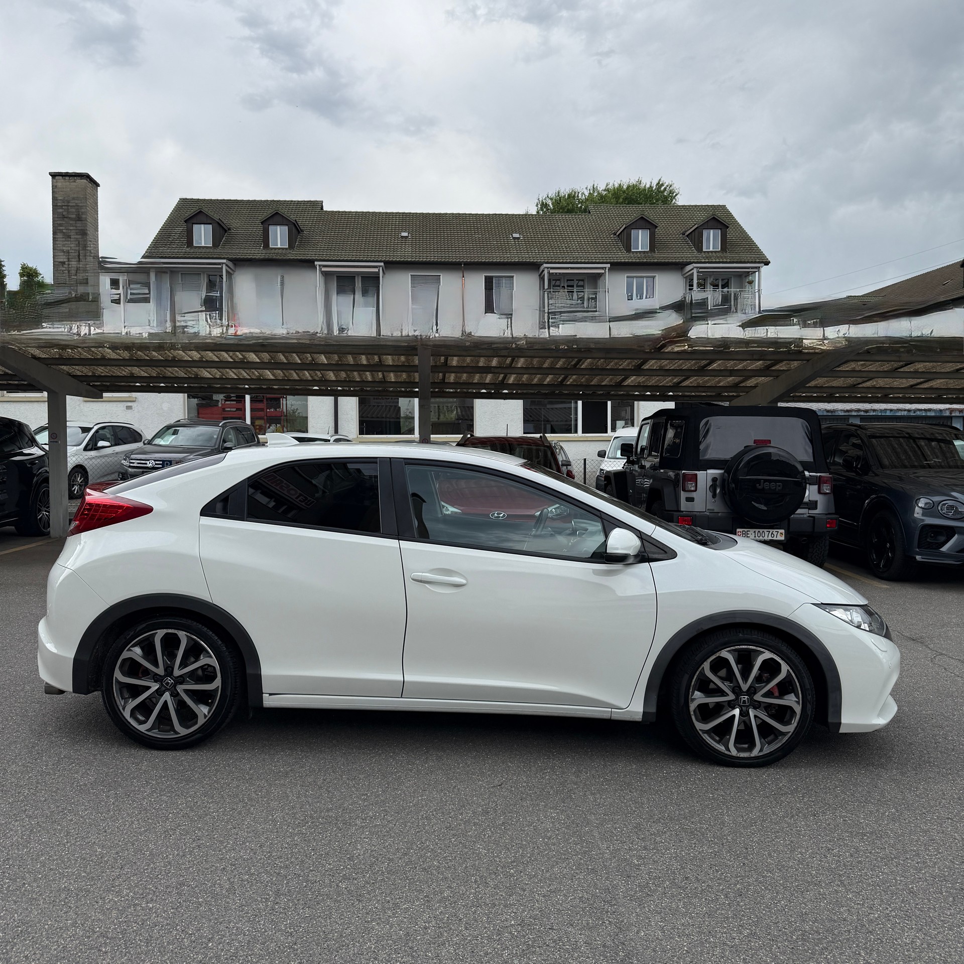 HONDA Civic 1.8i Lifestyle-image-7