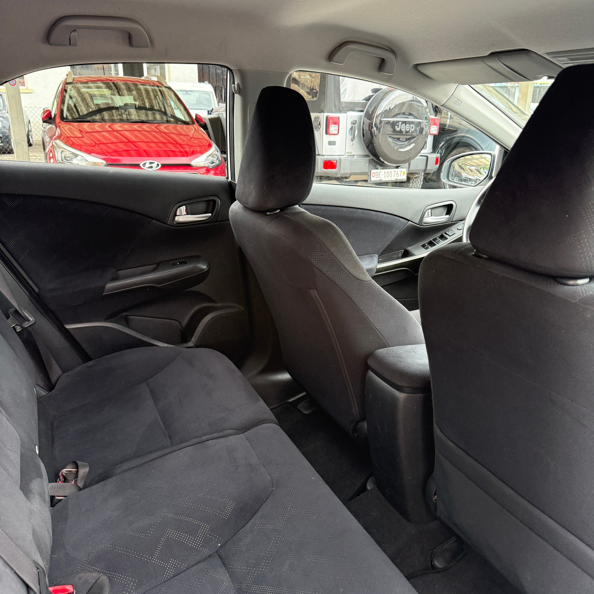 HONDA Civic 1.8i Lifestyle-image-12