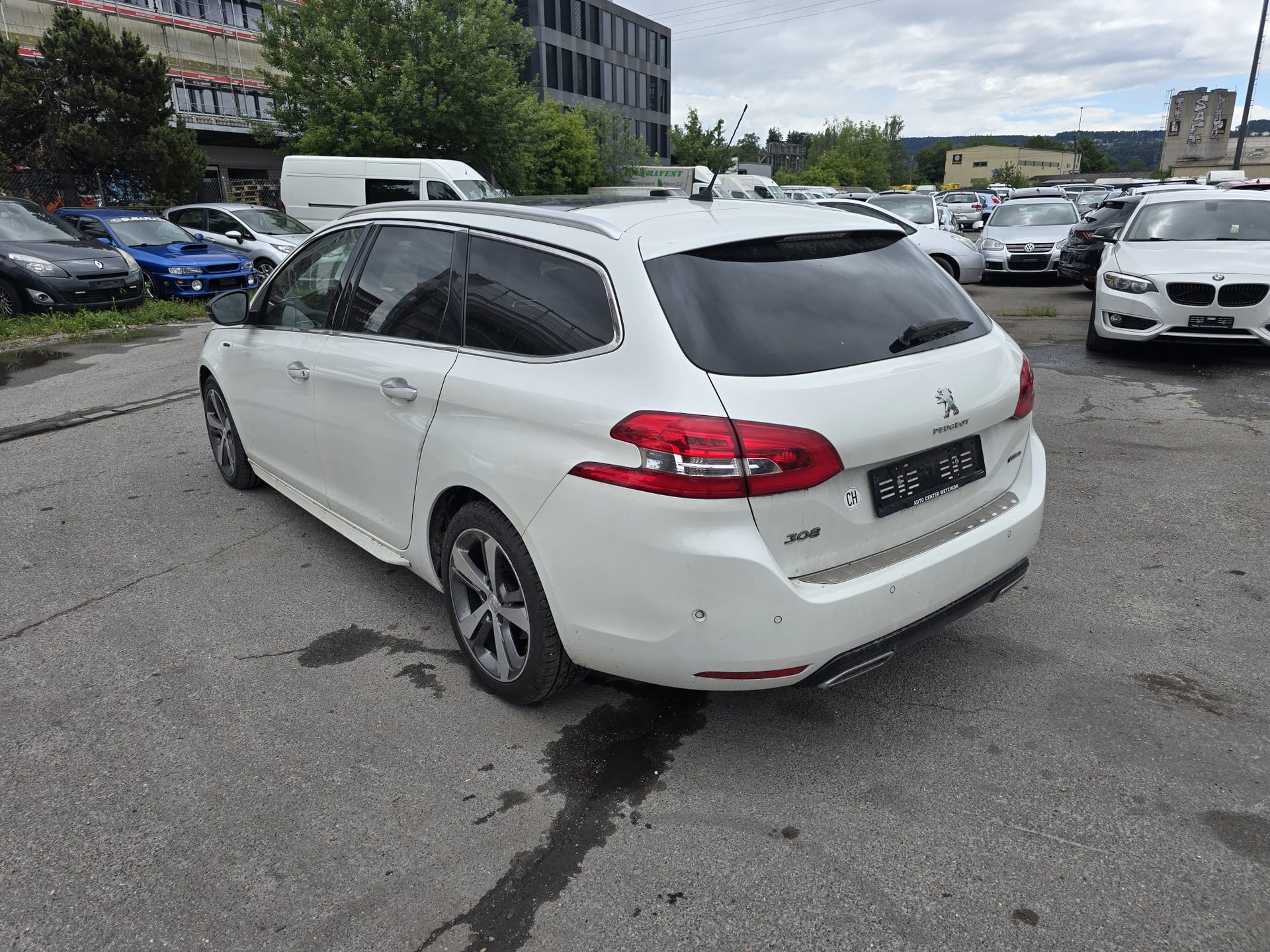 PEUGEOT 308 SW 1.2 THP GT Line Automatic-image-5