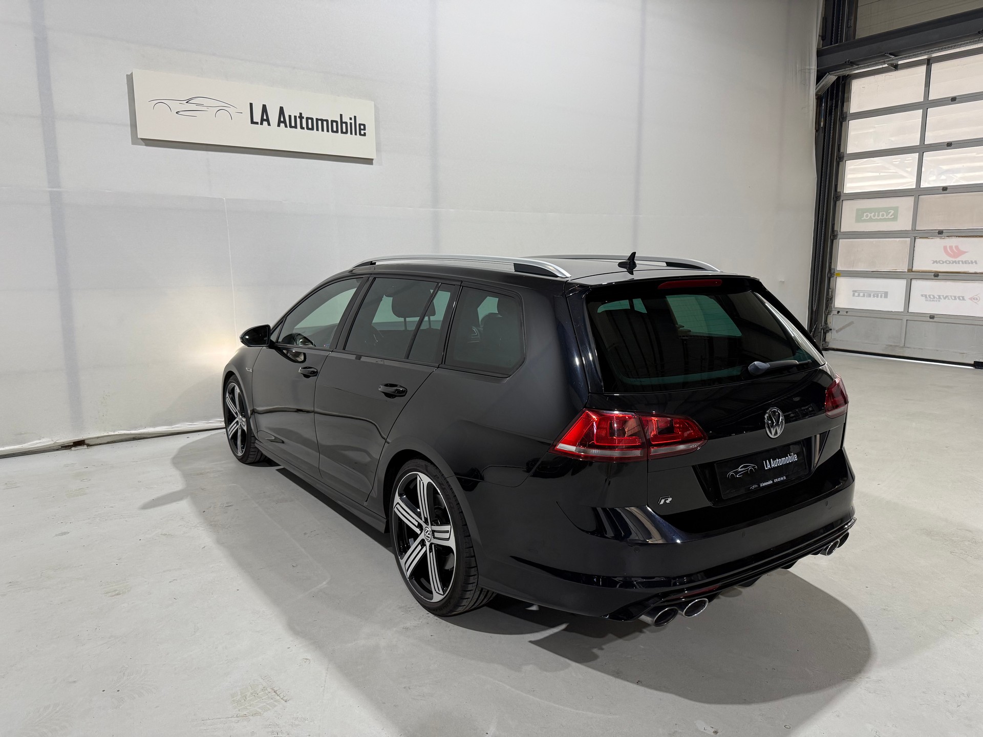 VW Golf Variant 2.0 TSI R 4 Motion DSG (CH Fahrzeug)-image-9