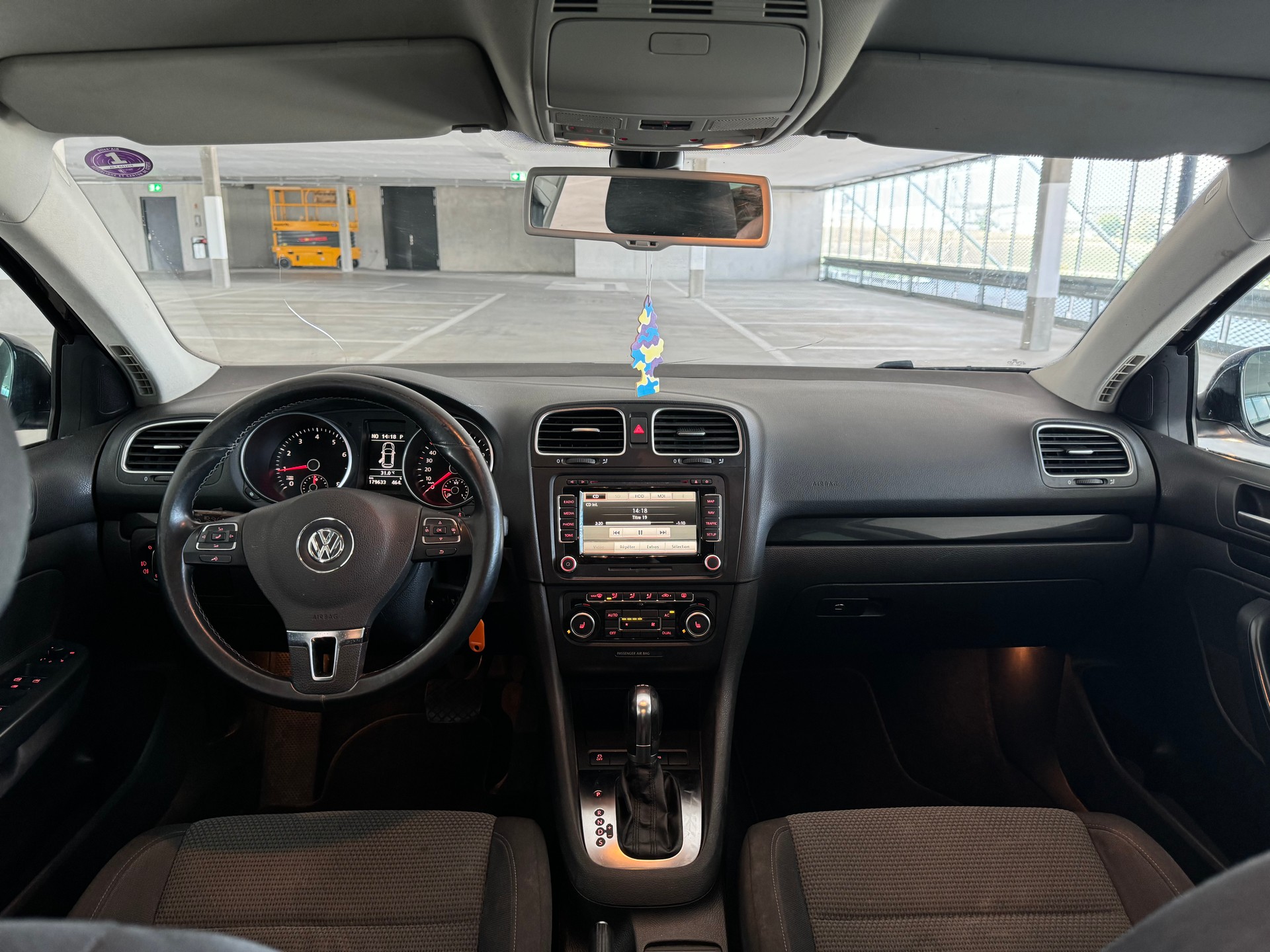 VW Golf Variant 1.4 TSI Team DSG-image-8