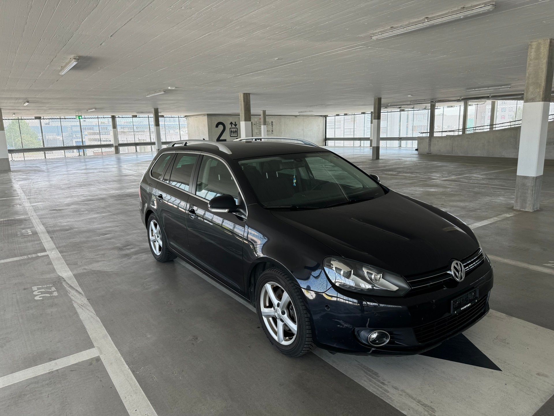 VW Golf Variant 1.4 TSI Team DSG-image-2