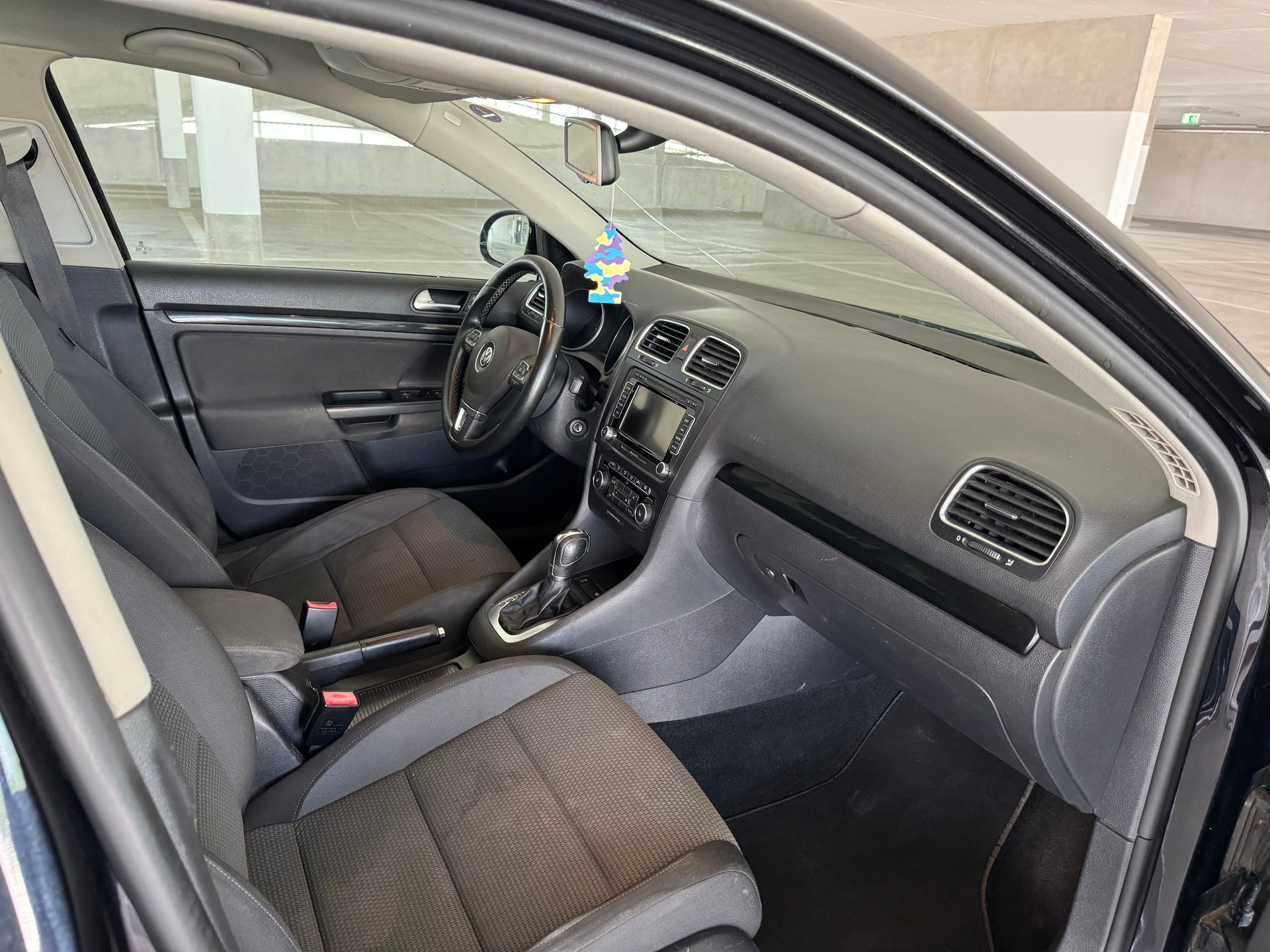 VW Golf Variant 1.4 TSI Team DSG-image-11