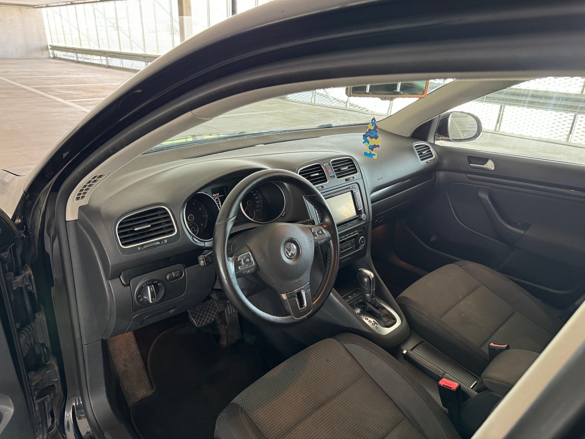 VW Golf Variant 1.4 TSI Team DSG-image-9