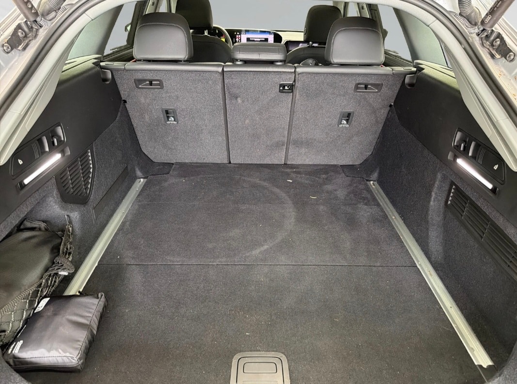 AUDI A6 Avant TDI quattro 150 kW S tronic-image-9