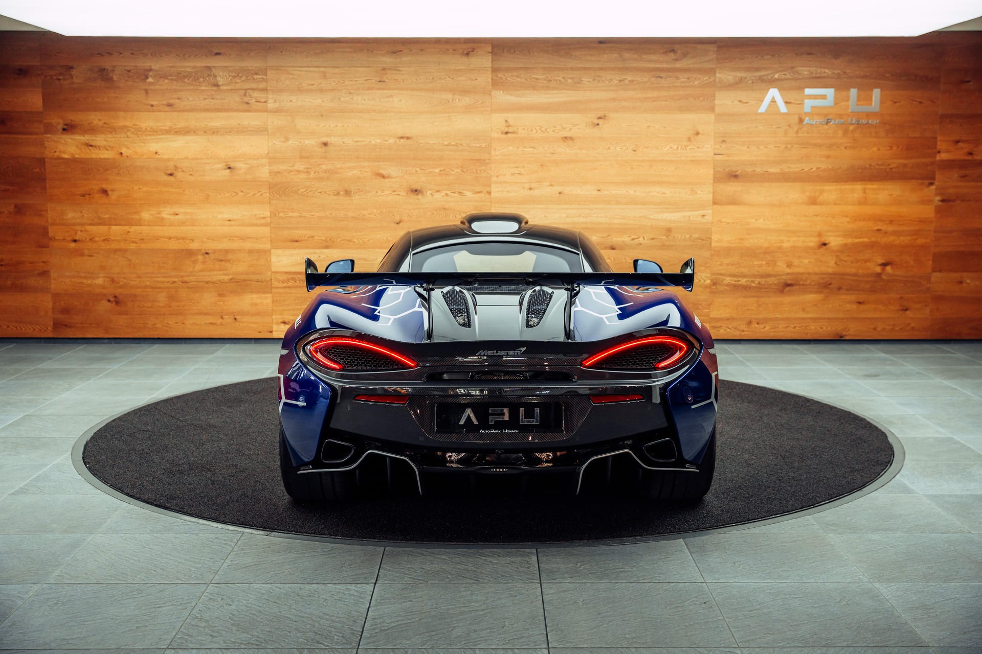McLAREN 620R MSO Lantana Purple 1/225-image-23