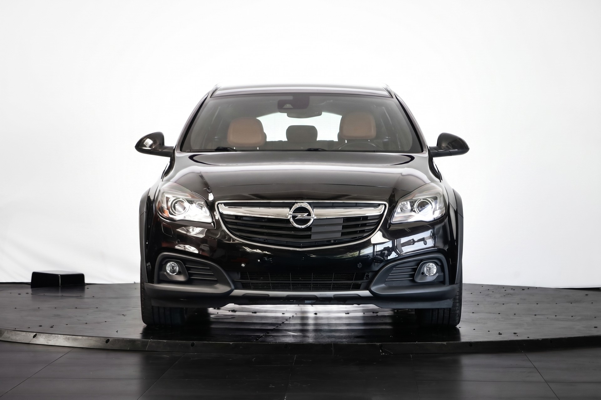 OPEL Insignia Country Tourer 2.0 Turbo 4WD Automatic-showroom-element-1