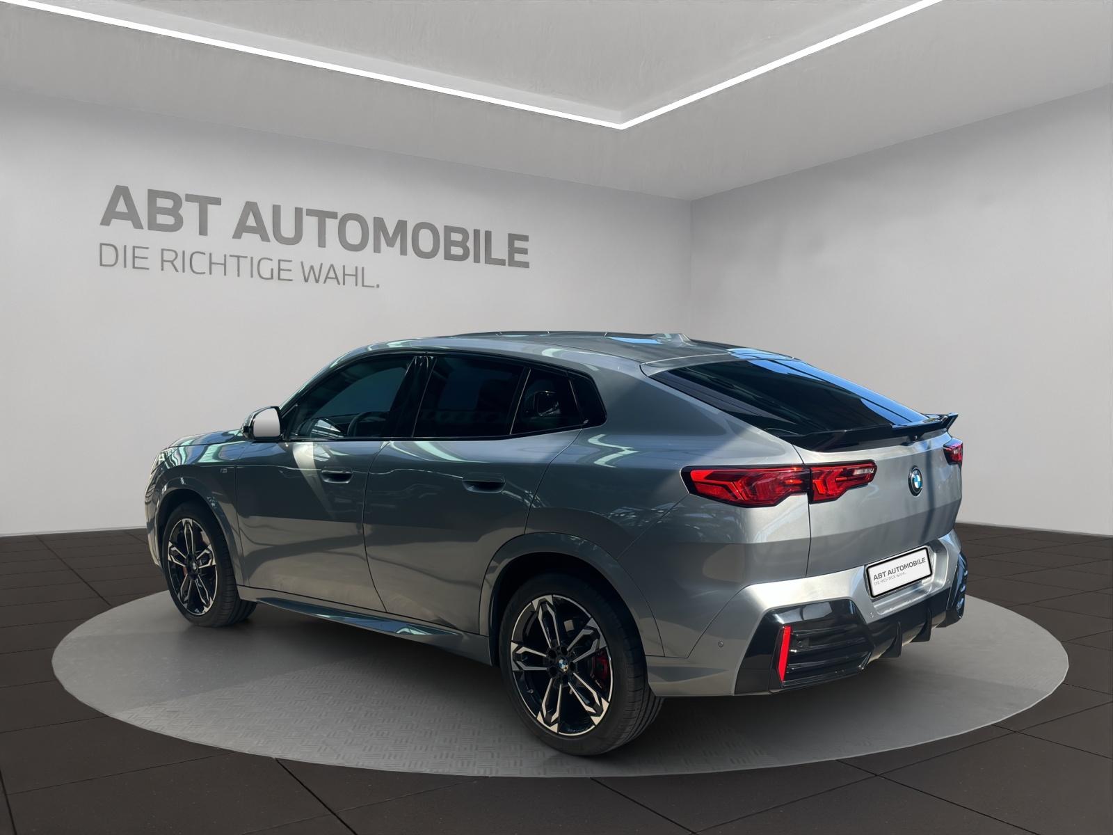 BMW X2 20i sDrive paddles-showroom-element-3