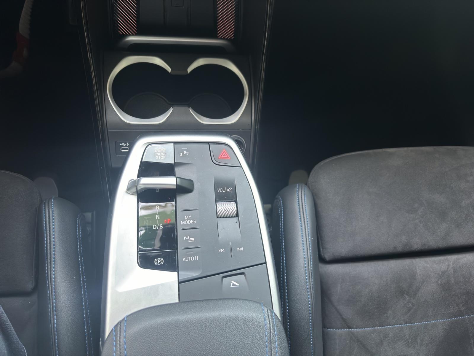 BMW X2 20i sDrive paddles-image-7