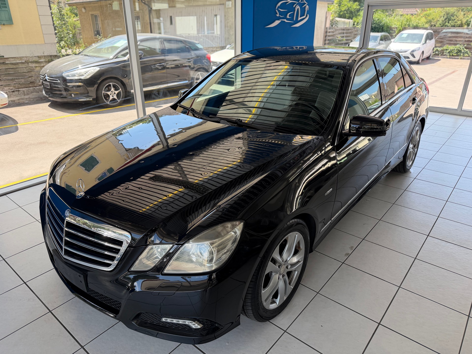 MERCEDES-BENZ E 250 CDI BlueEfficiency Avantgarde Automatic