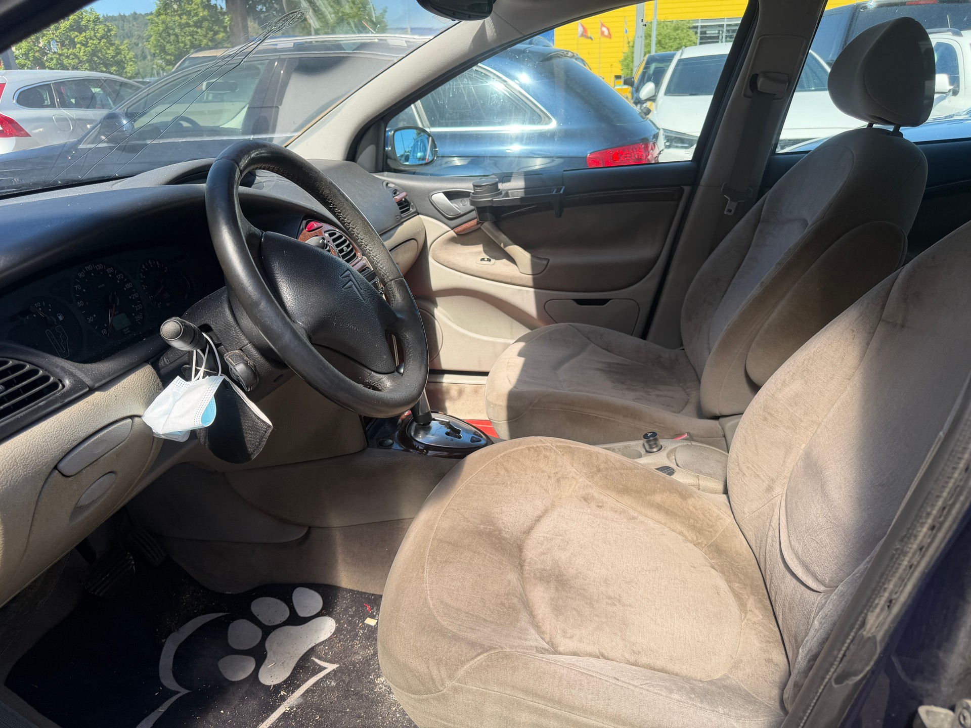 CITROEN C5 Berline 2.0i 16V Exclusive Automatic-image-8