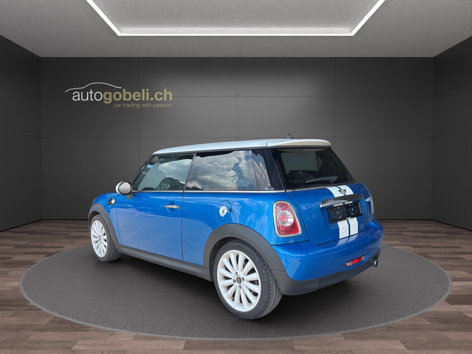 MINI Cooper-showroom-element-1