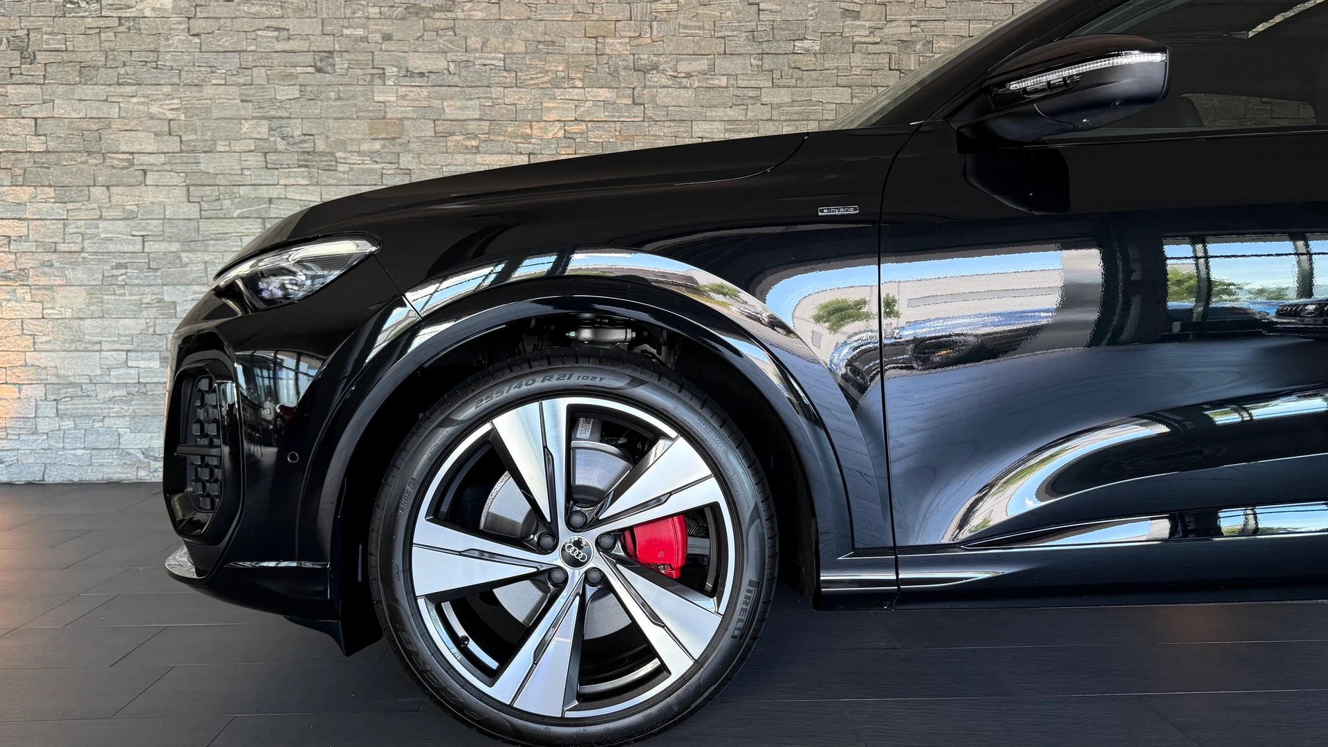 AUDI Q5 e-hybrid quattro 270 kW 367PS S-Line Schweizer-Fahrzeug-image-11