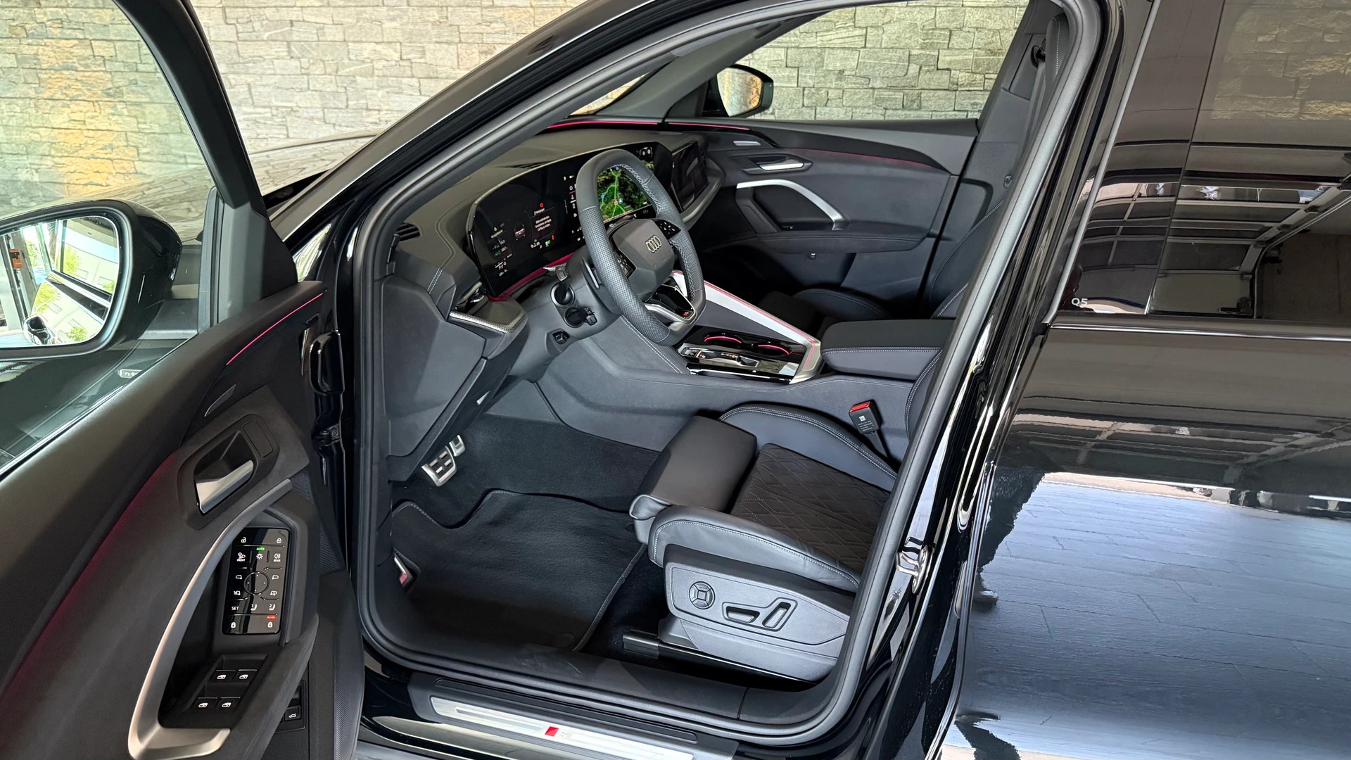 AUDI Q5 e-hybrid quattro 270 kW 367PS S-Line Schweizer-Fahrzeug-image-14