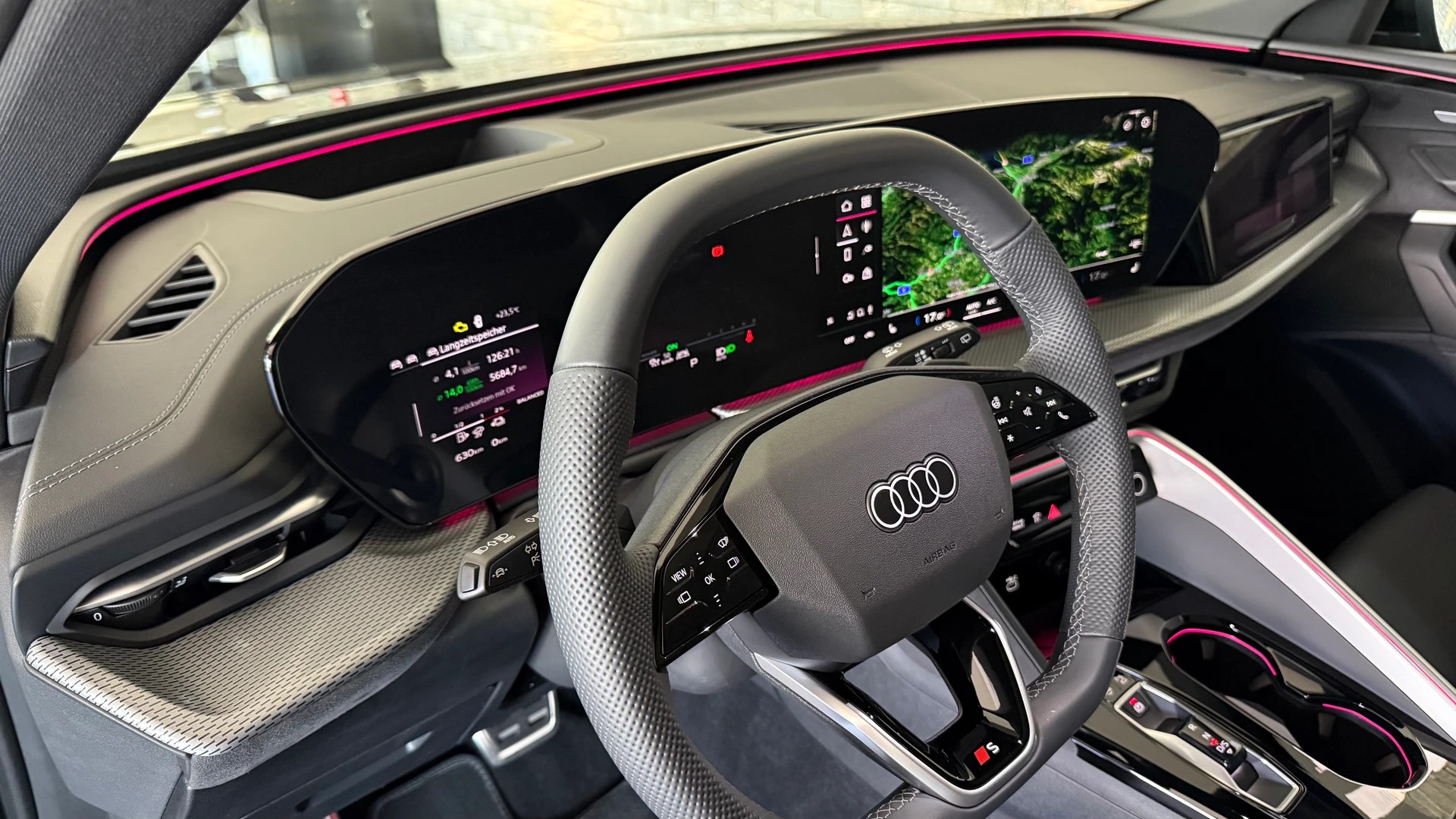 AUDI Q5 e-hybrid quattro 270 kW 367PS S-Line Schweizer-Fahrzeug-image-18