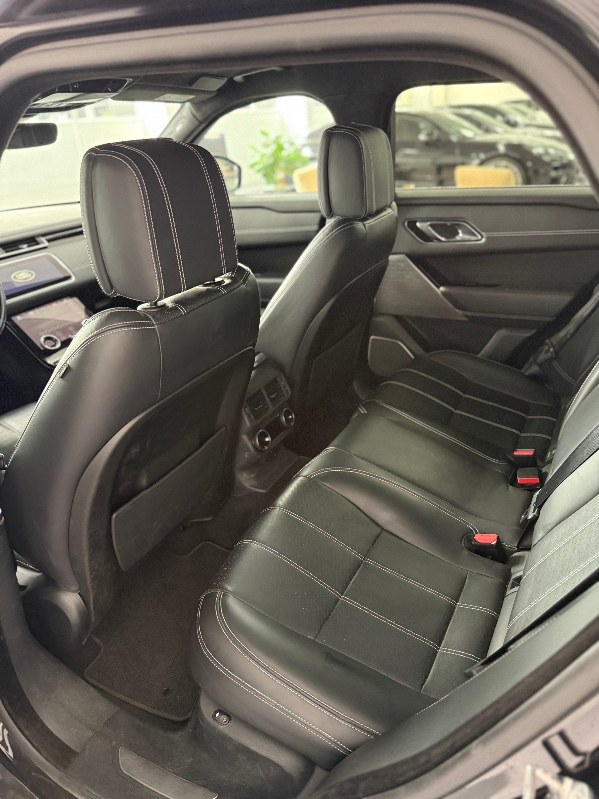 LAND ROVER Range Rover Velar R-Dynamic P 380 HSE Automatic-image-13