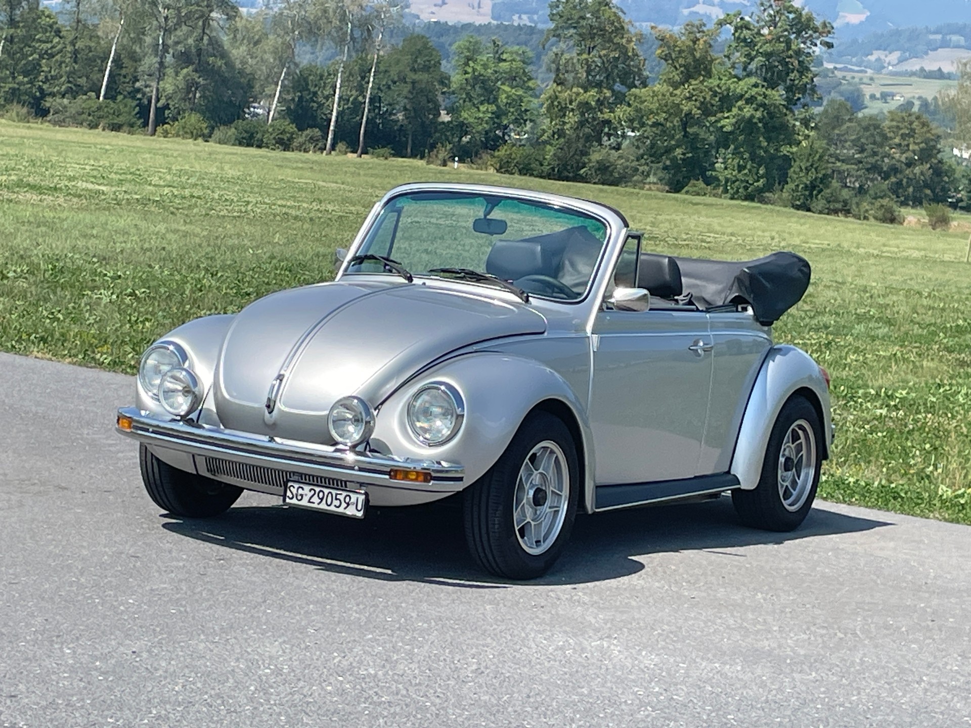 VW 1303 Käfer Cabriolet Original Memminger-image-1