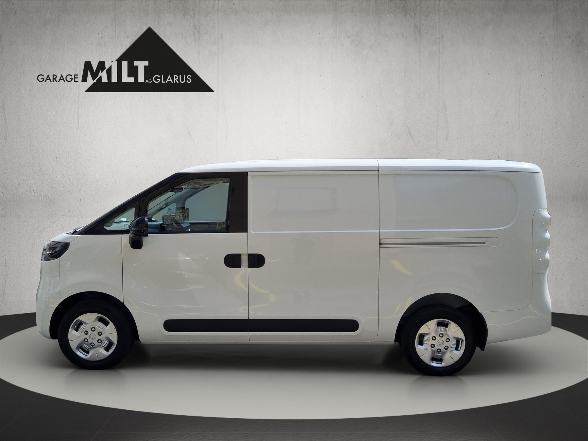 MAXUS eDeliver 5 Kaw. E-Motor 64kWh-showroom-element-2