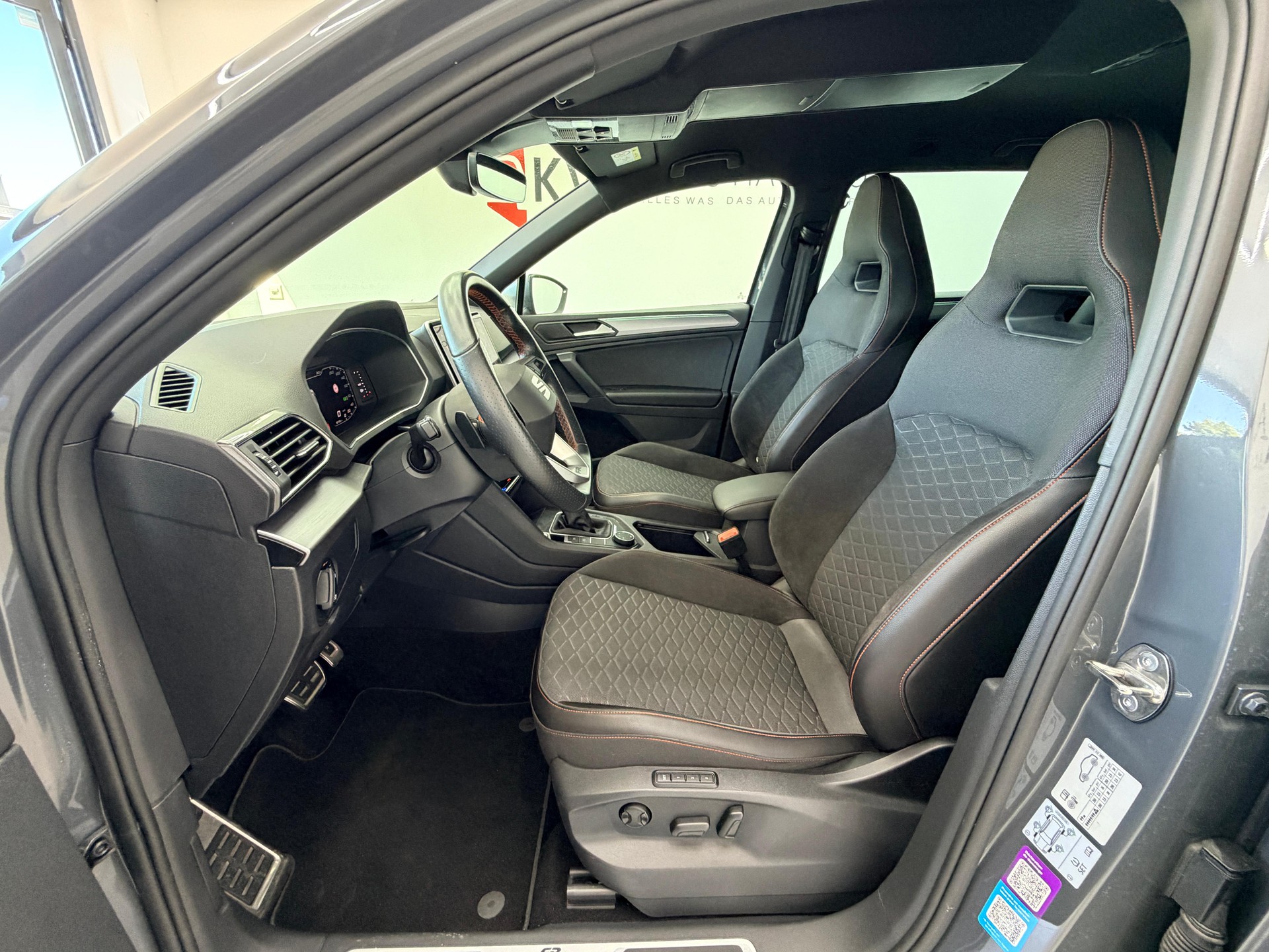 SEAT Tarraco 2.0 TDI CR Style 4Drive DSG | 7-Plätzer | CH-Fahrzeug |-image-12