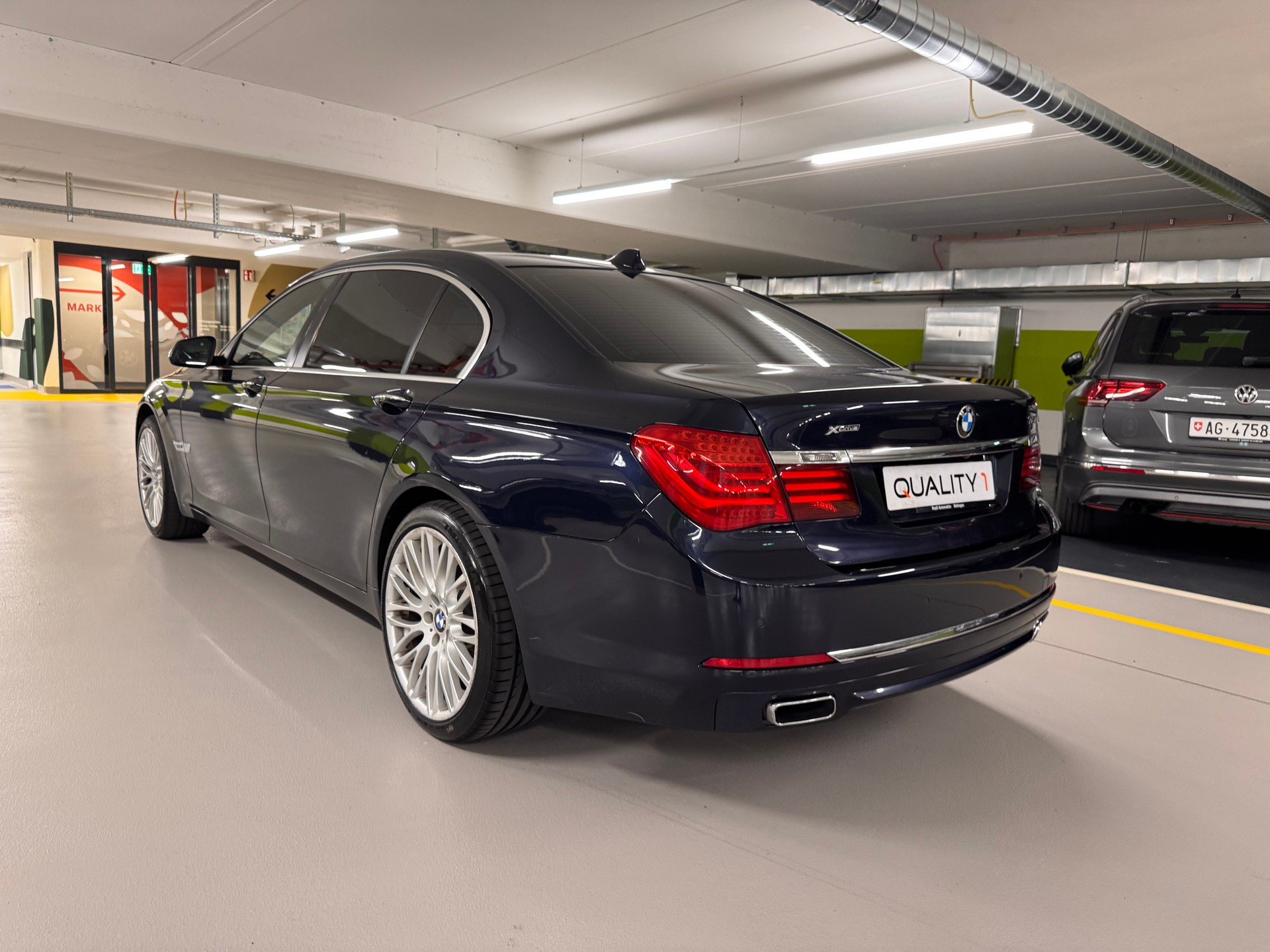 BMW 750Li xDrive-image-6